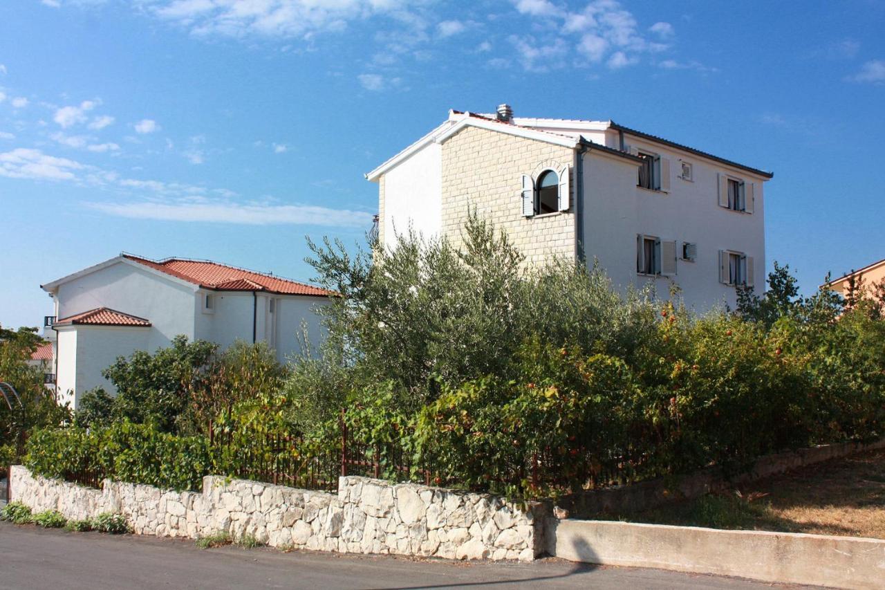 Apartments By The Sea Rastici, Ciovo - 2104 Trogir Extérieur photo
