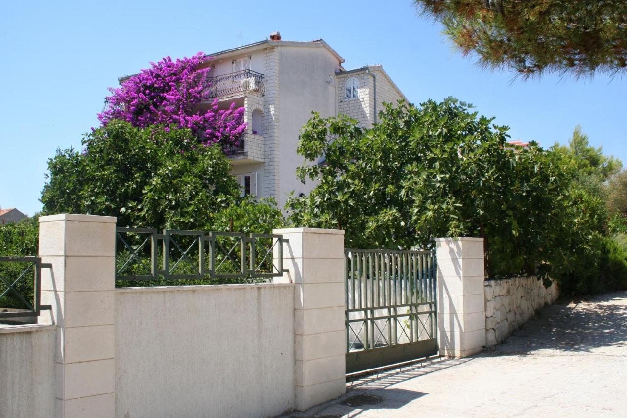 Apartments By The Sea Rastici, Ciovo - 2104 Trogir Extérieur photo