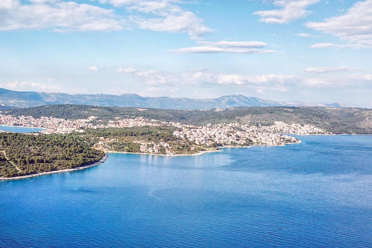 Apartments By The Sea Rastici, Ciovo - 2104 Trogir Extérieur photo