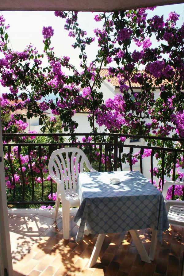 Apartments By The Sea Rastici, Ciovo - 2104 Trogir Extérieur photo