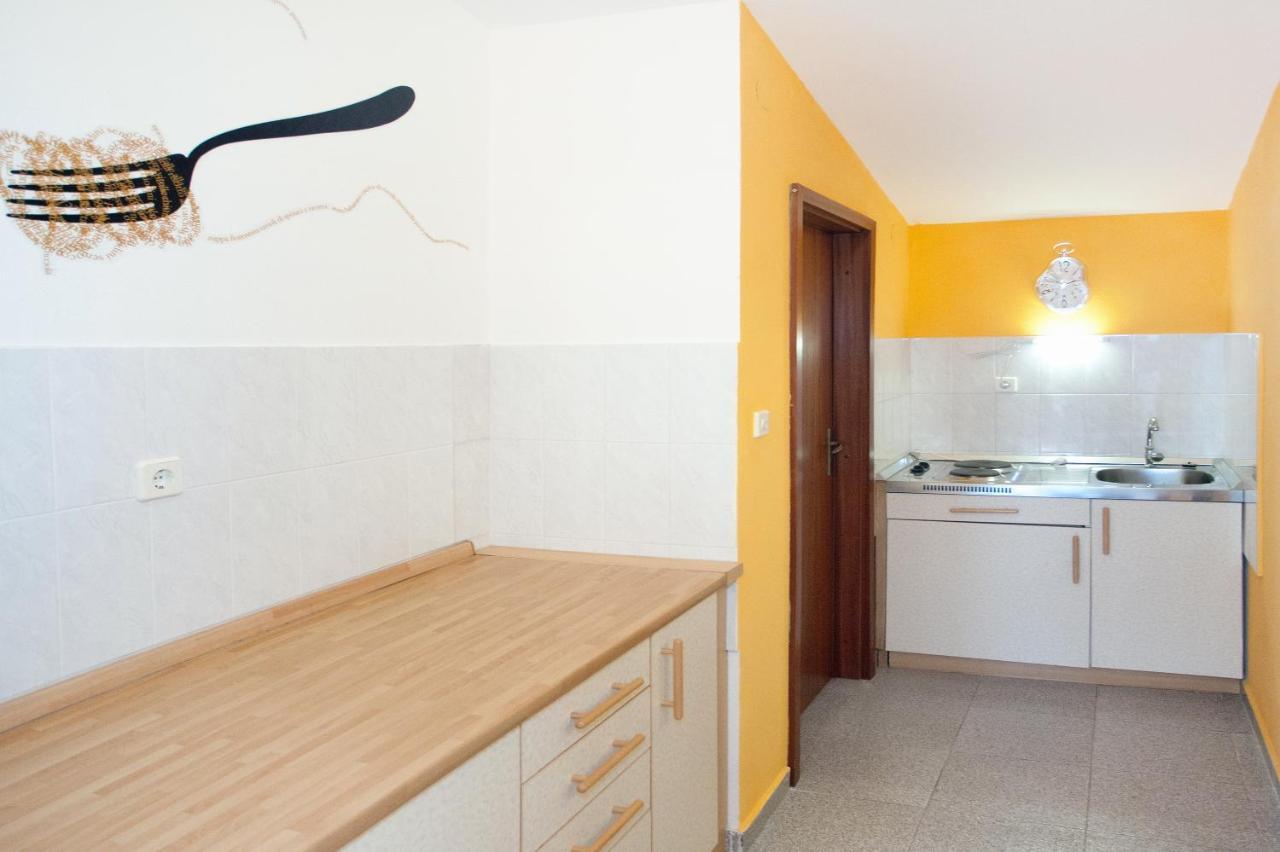 Apartments By The Sea Rastici, Ciovo - 2104 Trogir Extérieur photo