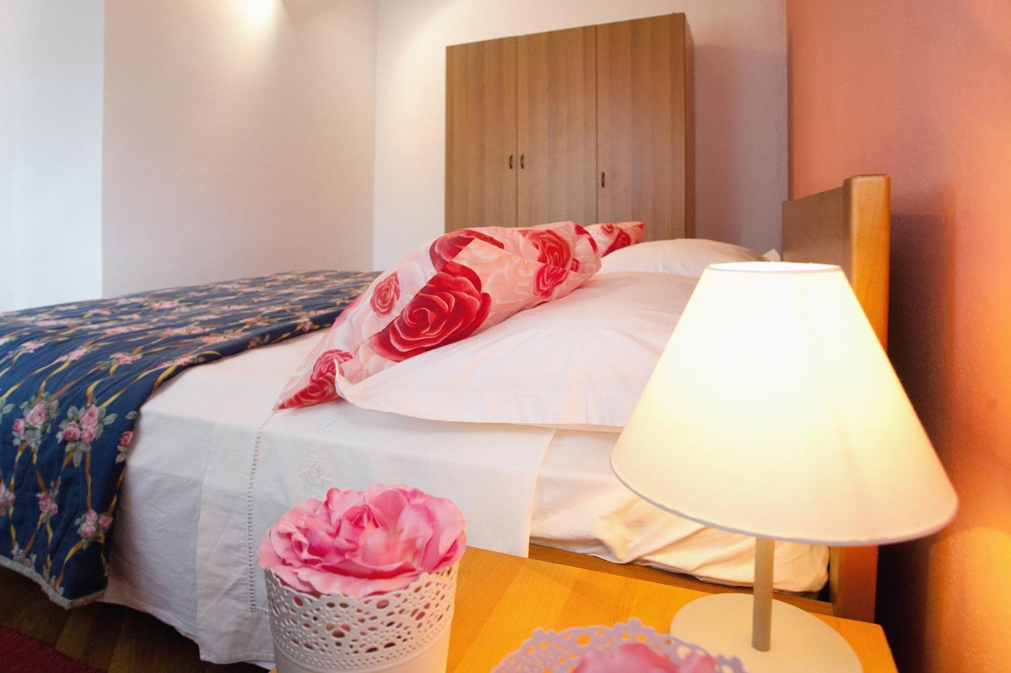 Apartments By The Sea Rastici, Ciovo - 2104 Trogir Chambre photo